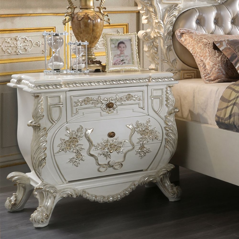 Vanaheim Luxurious Style Nightstand