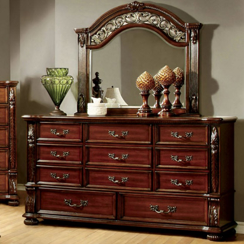Arthur Traditional Dresser