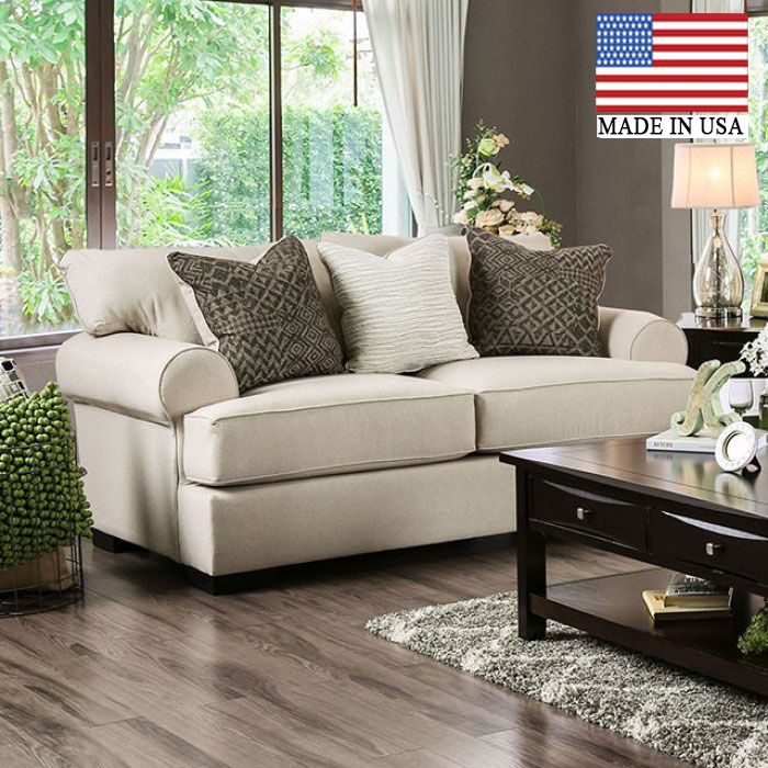 Gilda Rolled Arms Loveseat