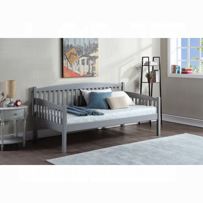 Caryn Transitional Daybed