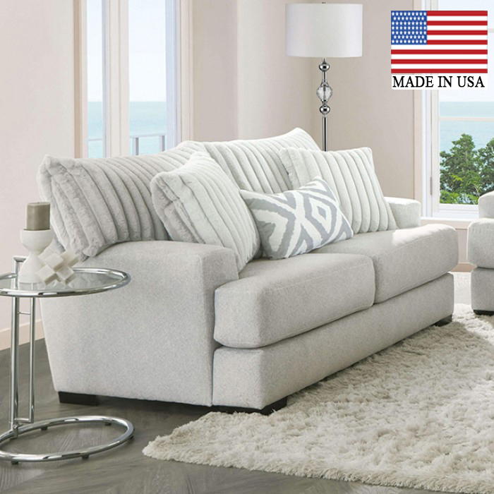 Hermilly Transitional Loveseat