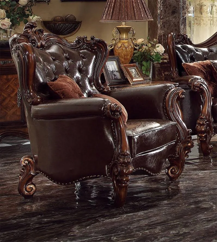 Versailles Traditional Style Chair with 2 Pillows