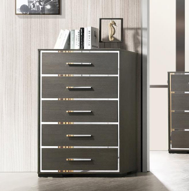 Escher Chest