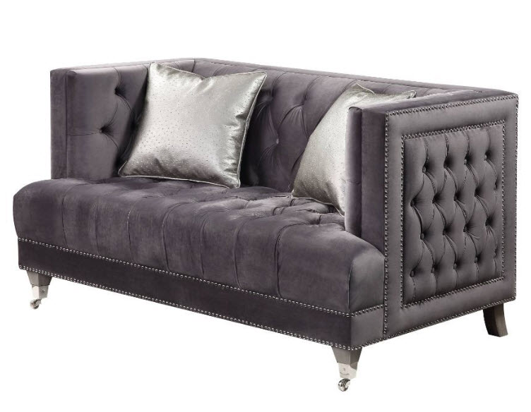 Hegio Loveseat with 2 Pillows